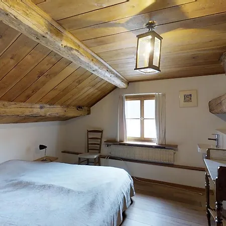 Fluor Hausteil Casa de Férias Zuoz