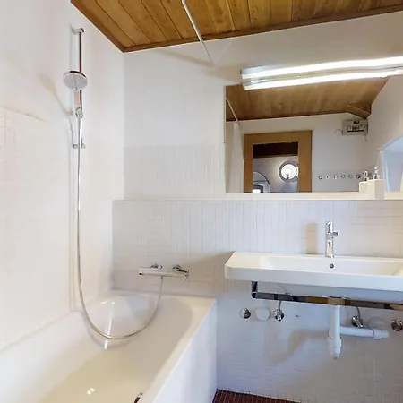 Fluor Hausteil Casa de Férias Zuoz